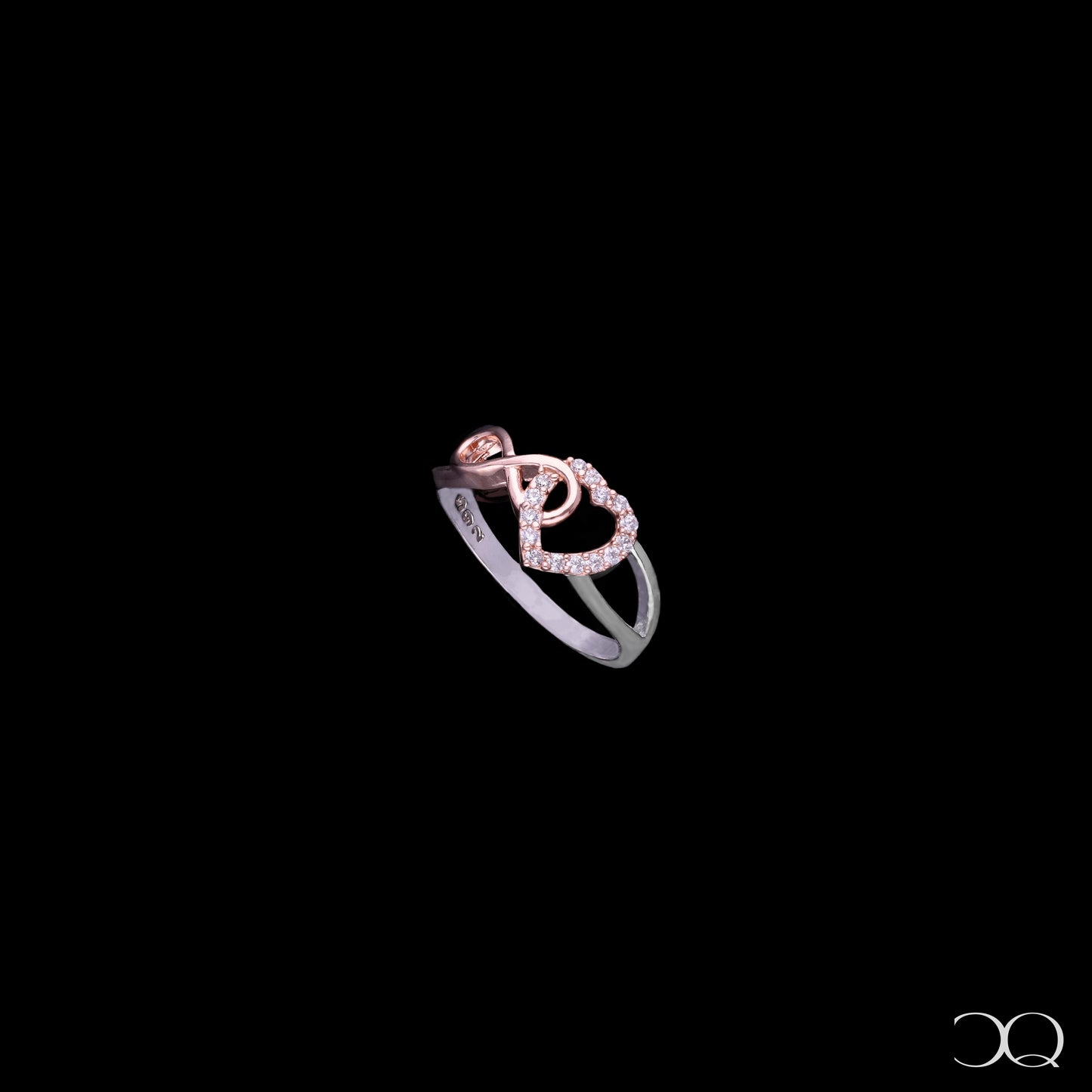 AMORA INFINITY HEART RING