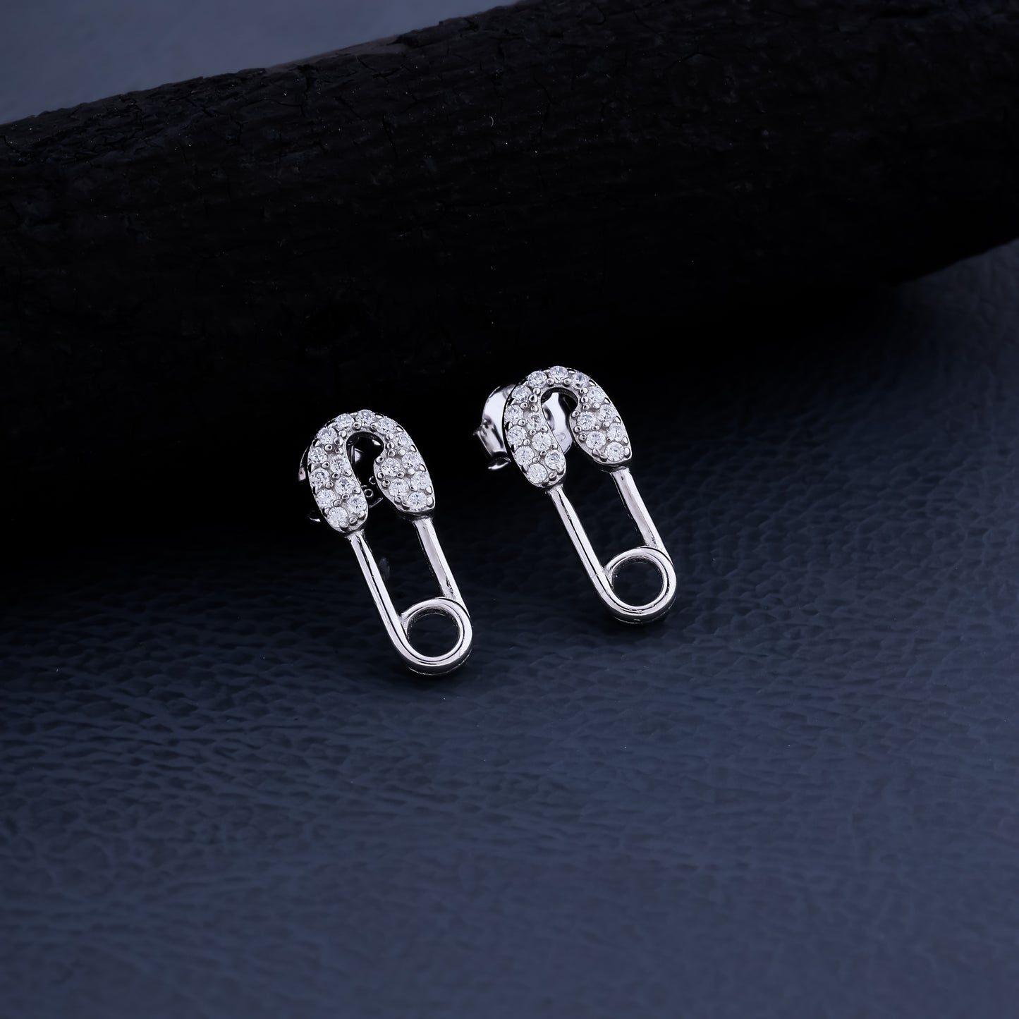 PUNK'D SPARK SAFETY STUDS