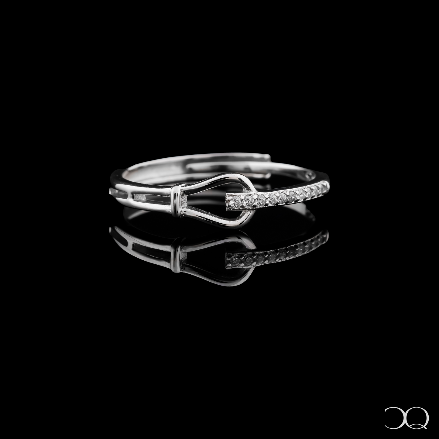 ETERNA LOOP ADJUSTABLE RING