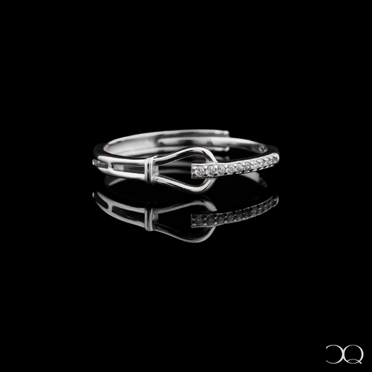 ETERNA LOOP ADJUSTABLE RING