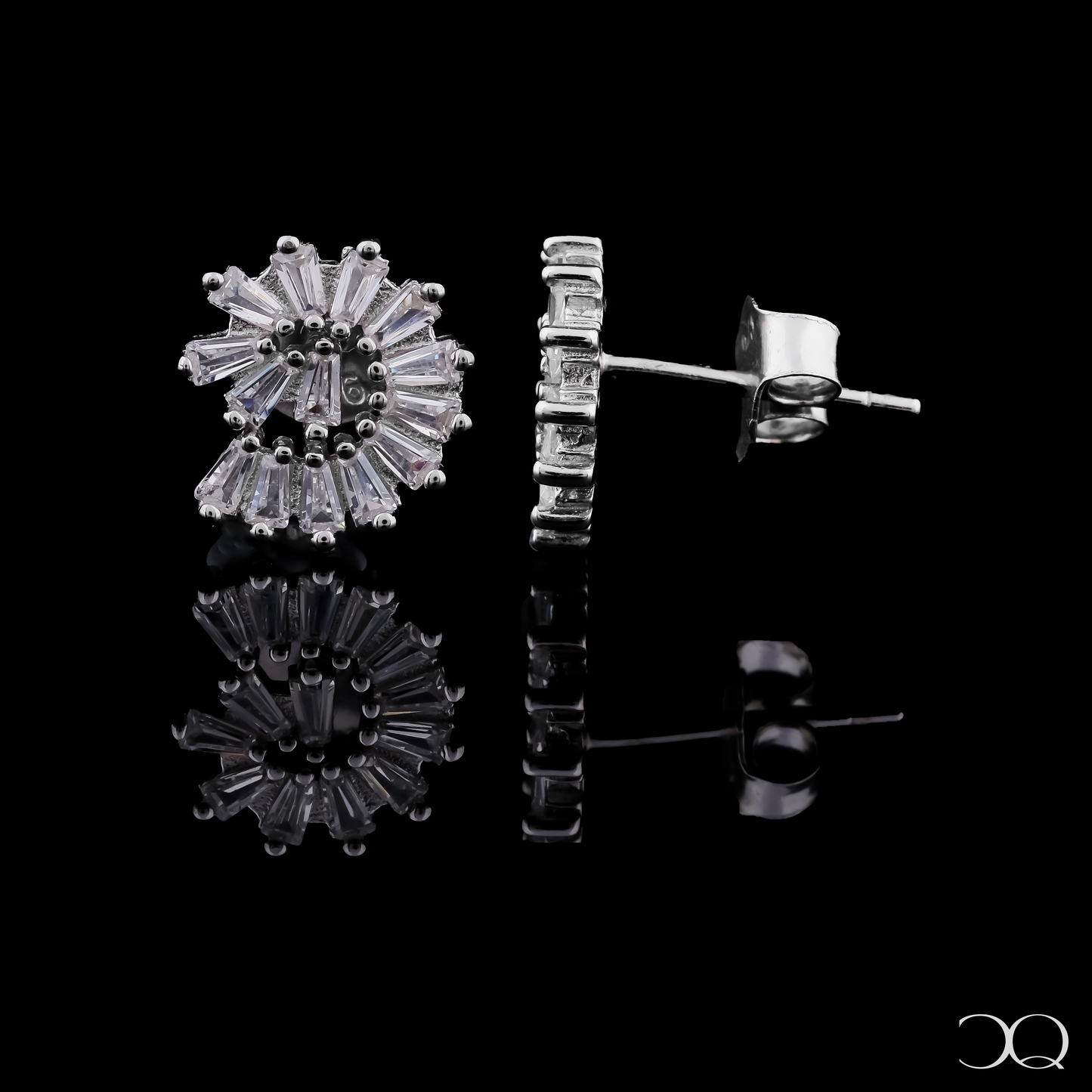 SOLARA RADIANT STUD EARRINGS