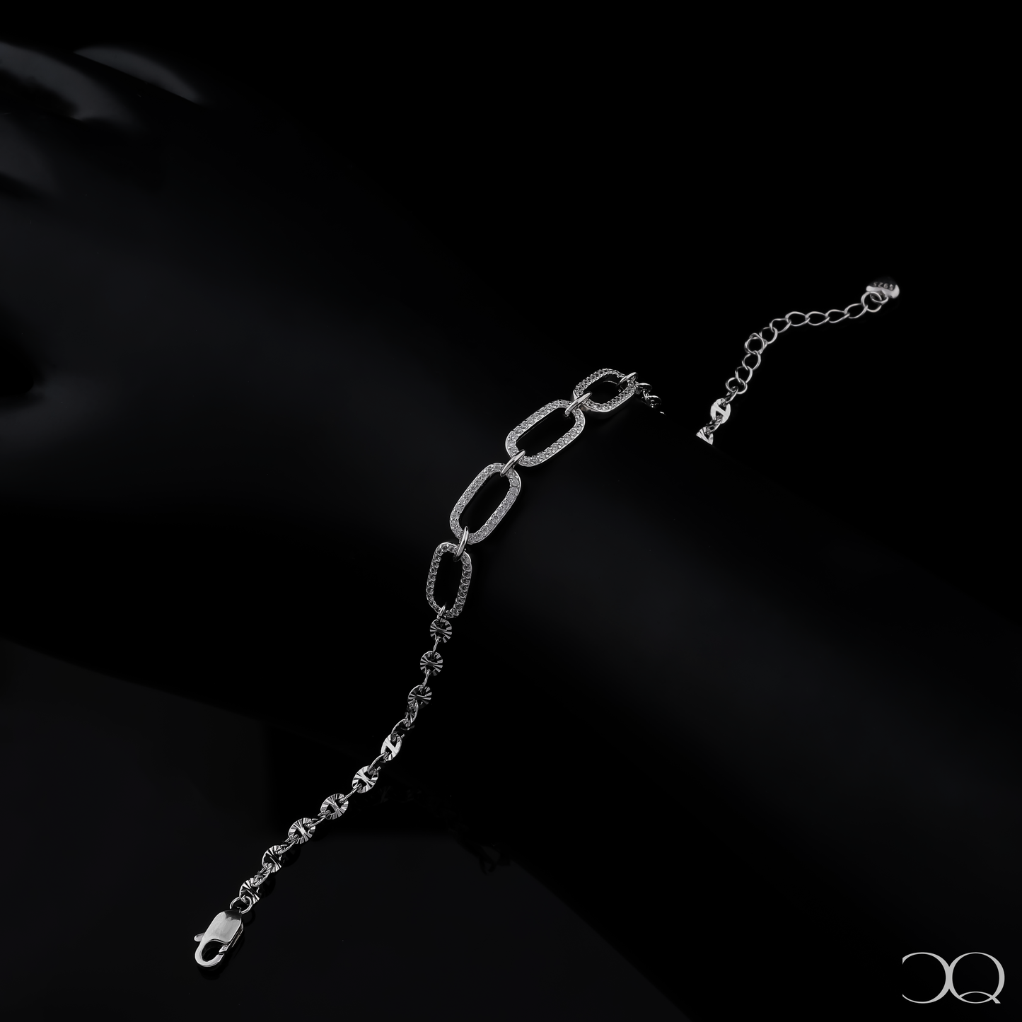 INFINITY LINK BRACELET