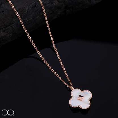 REVERSIBLE BLOOM CHAIN PENDANT
