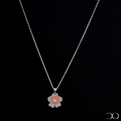 BLUSH BLOOM CHAIN PENDANT
