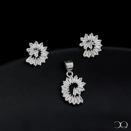 LUNAR HALO PENDANT SET