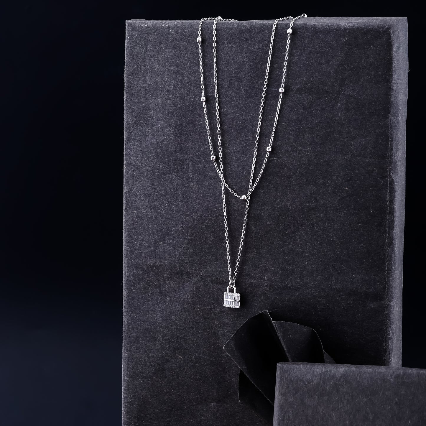 LOCK IN LUXE DOUBLE LAYER CHAIN PENDANT