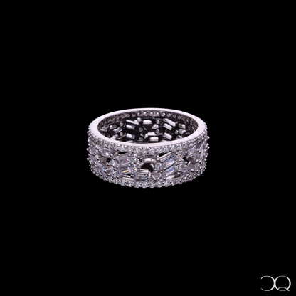 REGALIA BAGUETTE ETERNITY BAND